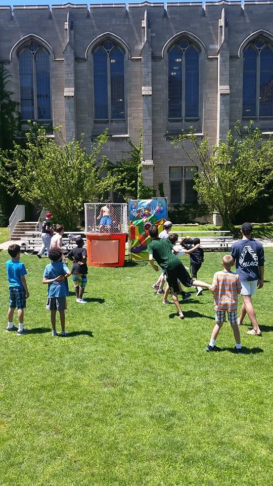 Dunk tank rental for school fundraiser in Chicago